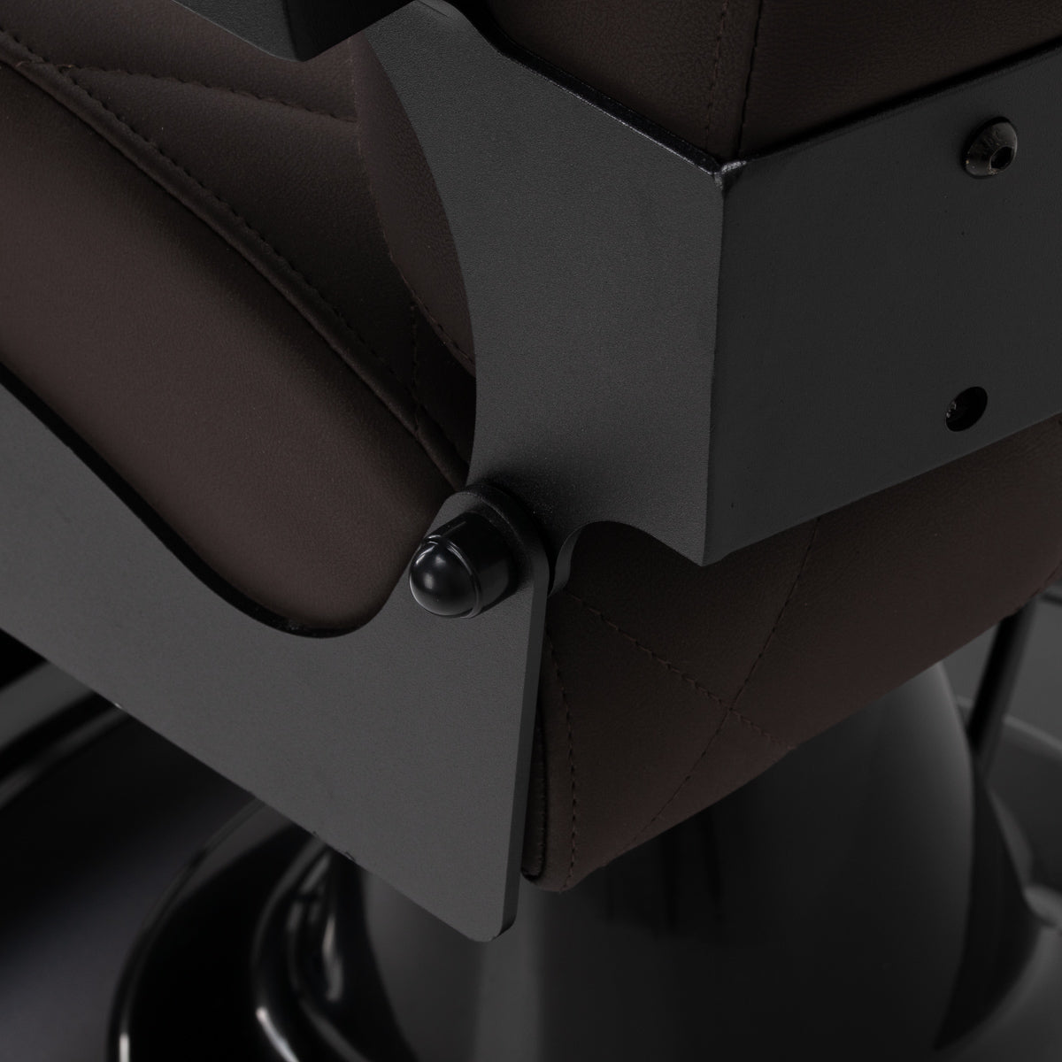 Gabbiano barber chair Bruno with black frame Brown - BVShop