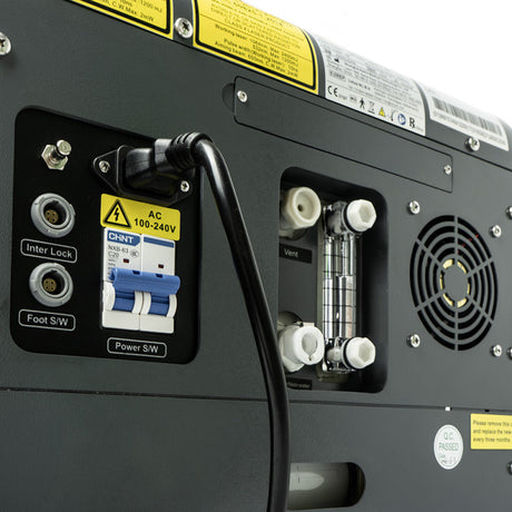 Q-Switch Nd:YAG Laser mit Beam Expander für professionelle Anwendungen